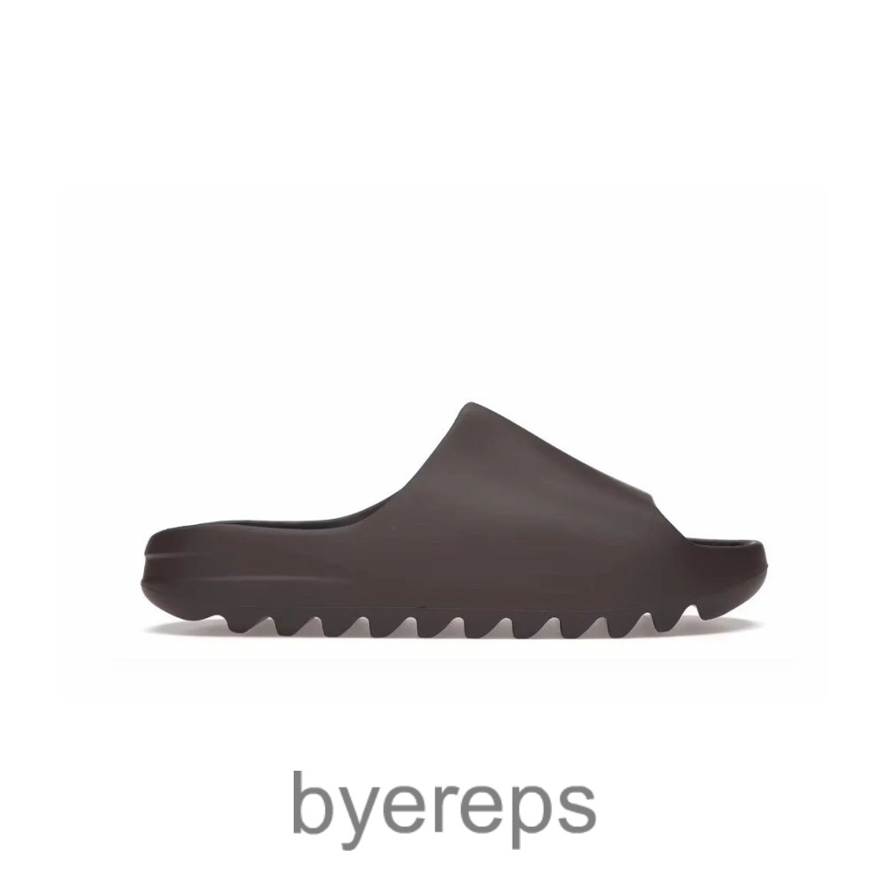 Yeezy Slide Soot