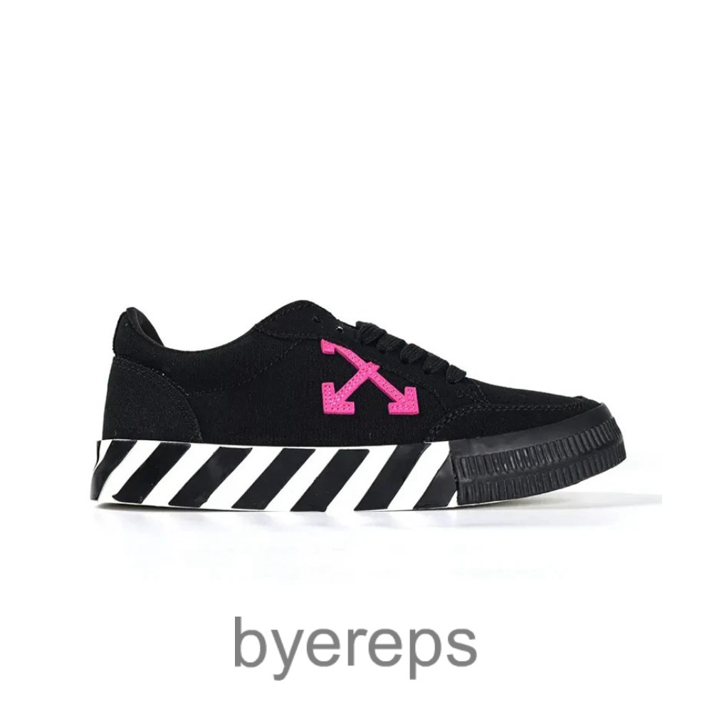 Off White Vulc Low Black Fuchsia