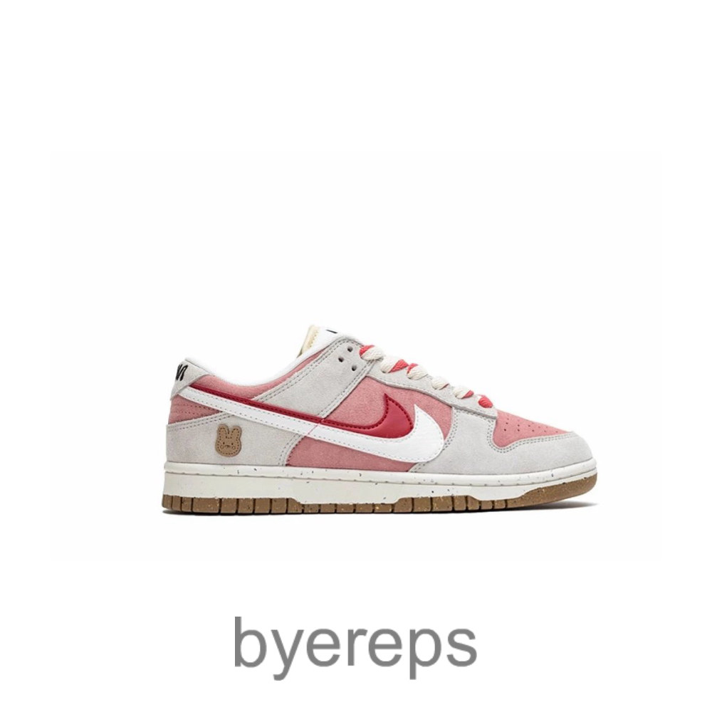 Wmns Dunk Low Se 85 Bunny Cookies