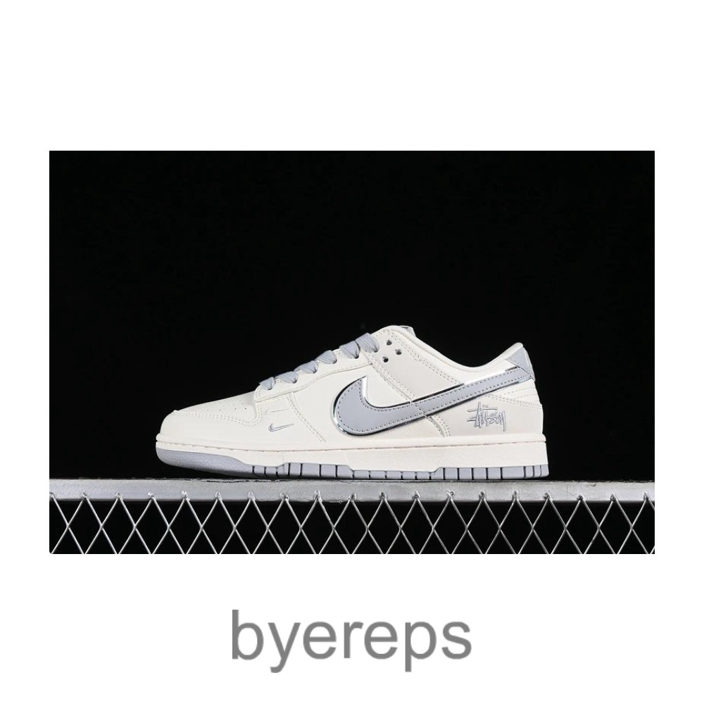 Stussy X SB Dunk Low Off White/Grey