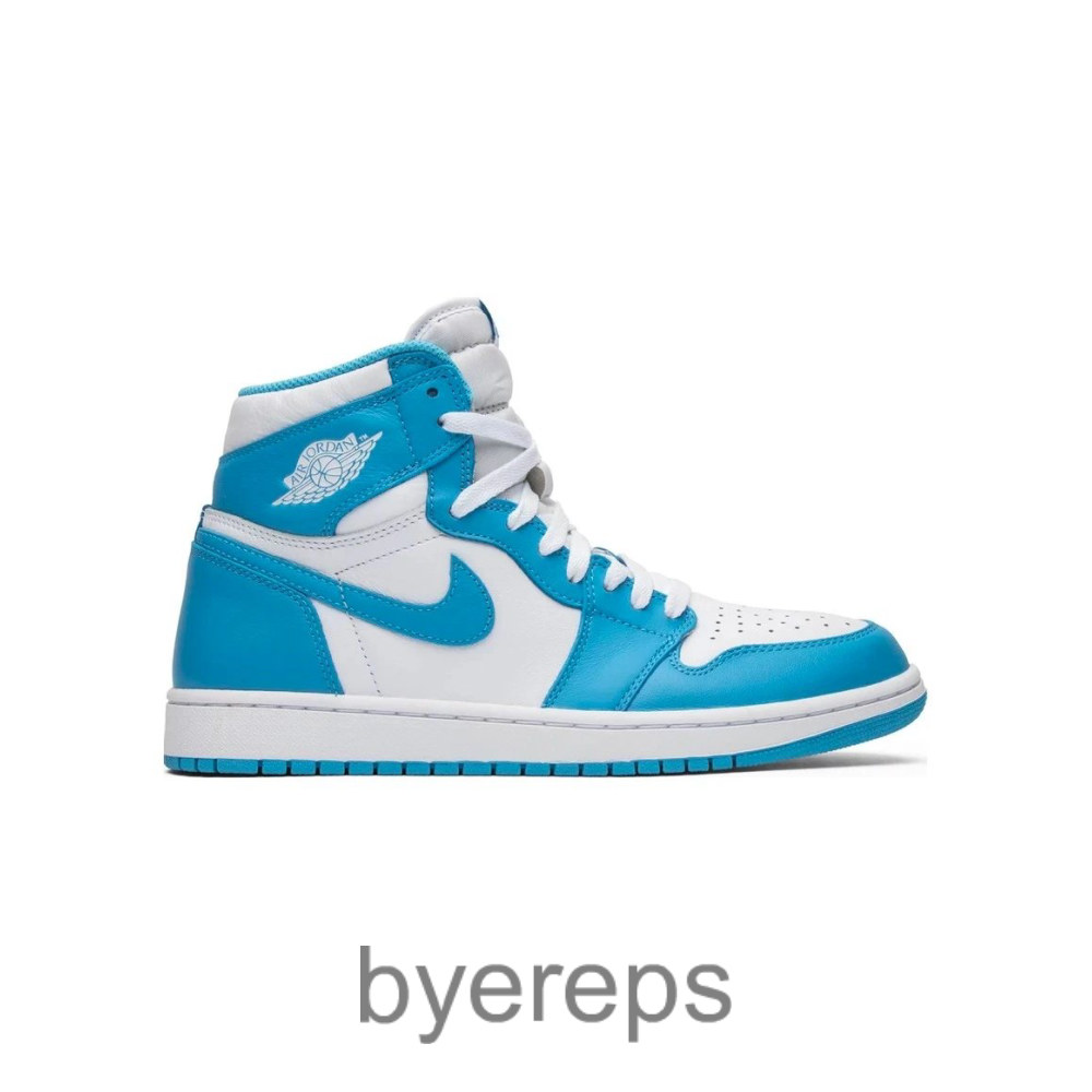 Air Jordan 1 Retro High OG UNC
