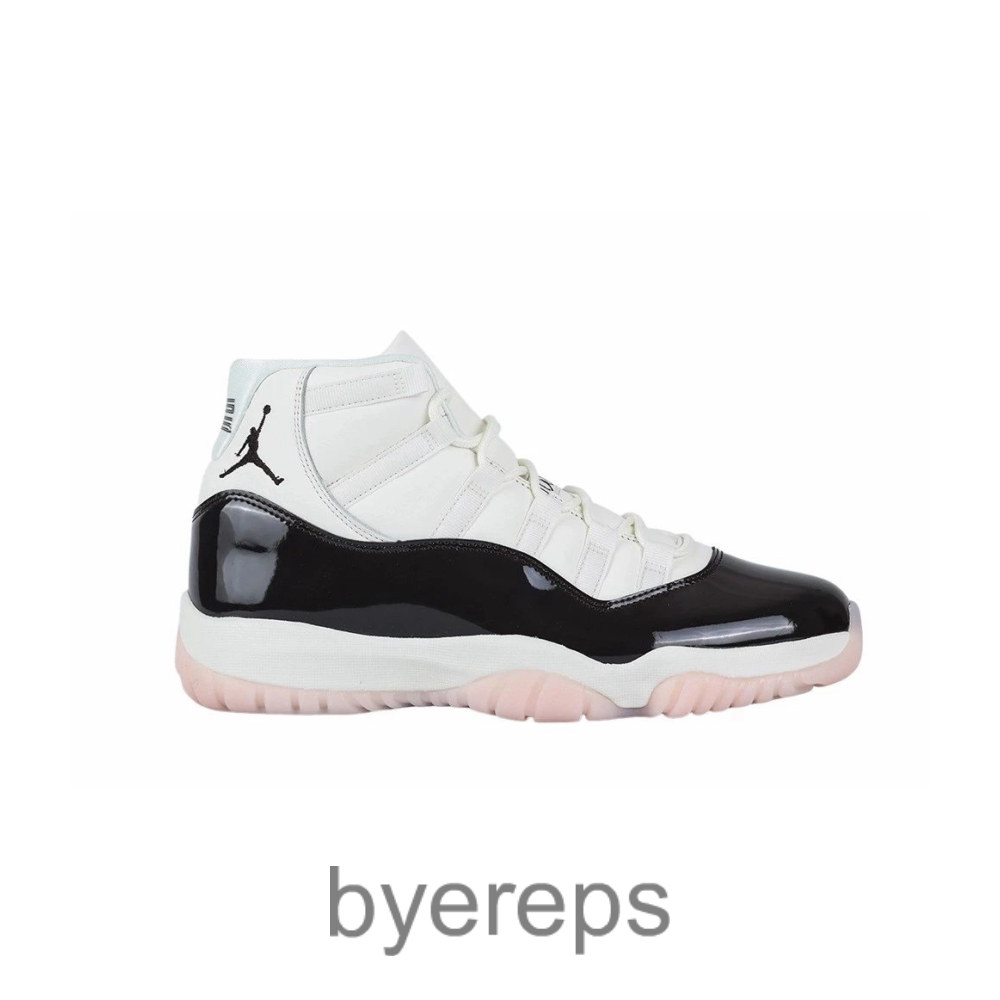 Air Jordan 11 Retro Neapolitan