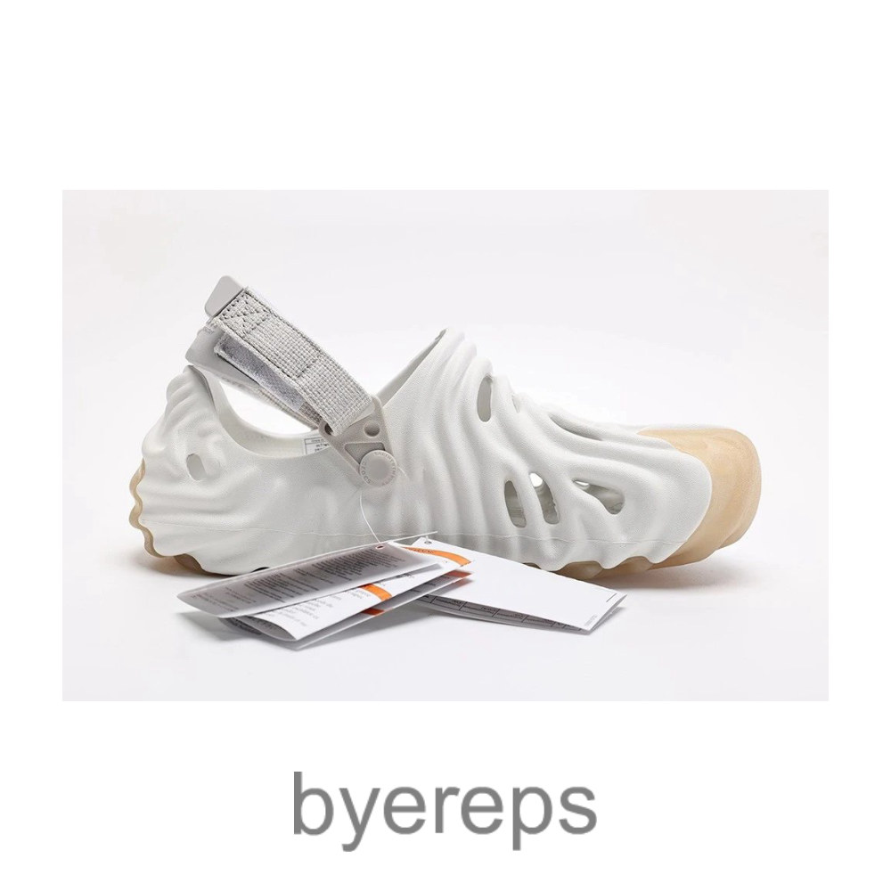 Cros Pollex Clog By Salehe Bembury Como By Salehe Bembury Spackle Almost White (Friends And Family)