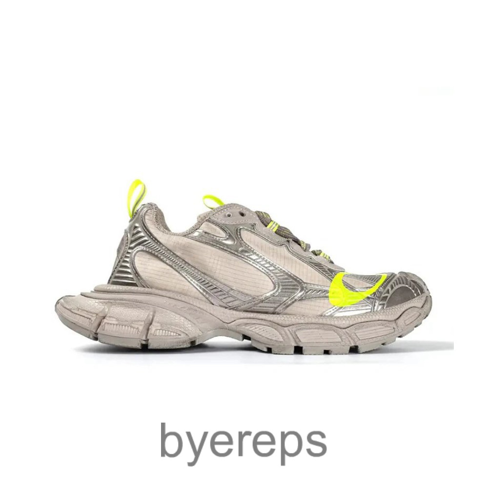 Balenciaga 3xl Beige Low Top Sneakers