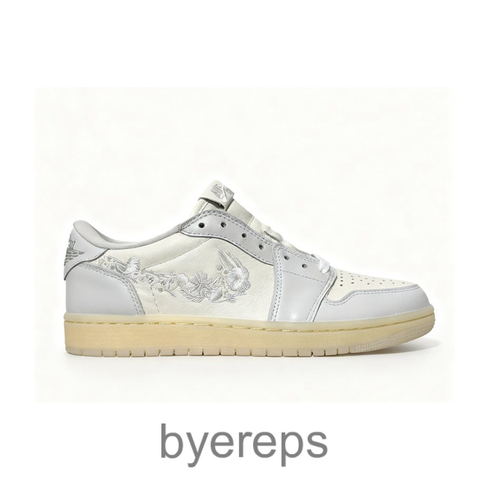 Air Jordan 1 Retro Low OG Sail /Off-White/Coconut Milk