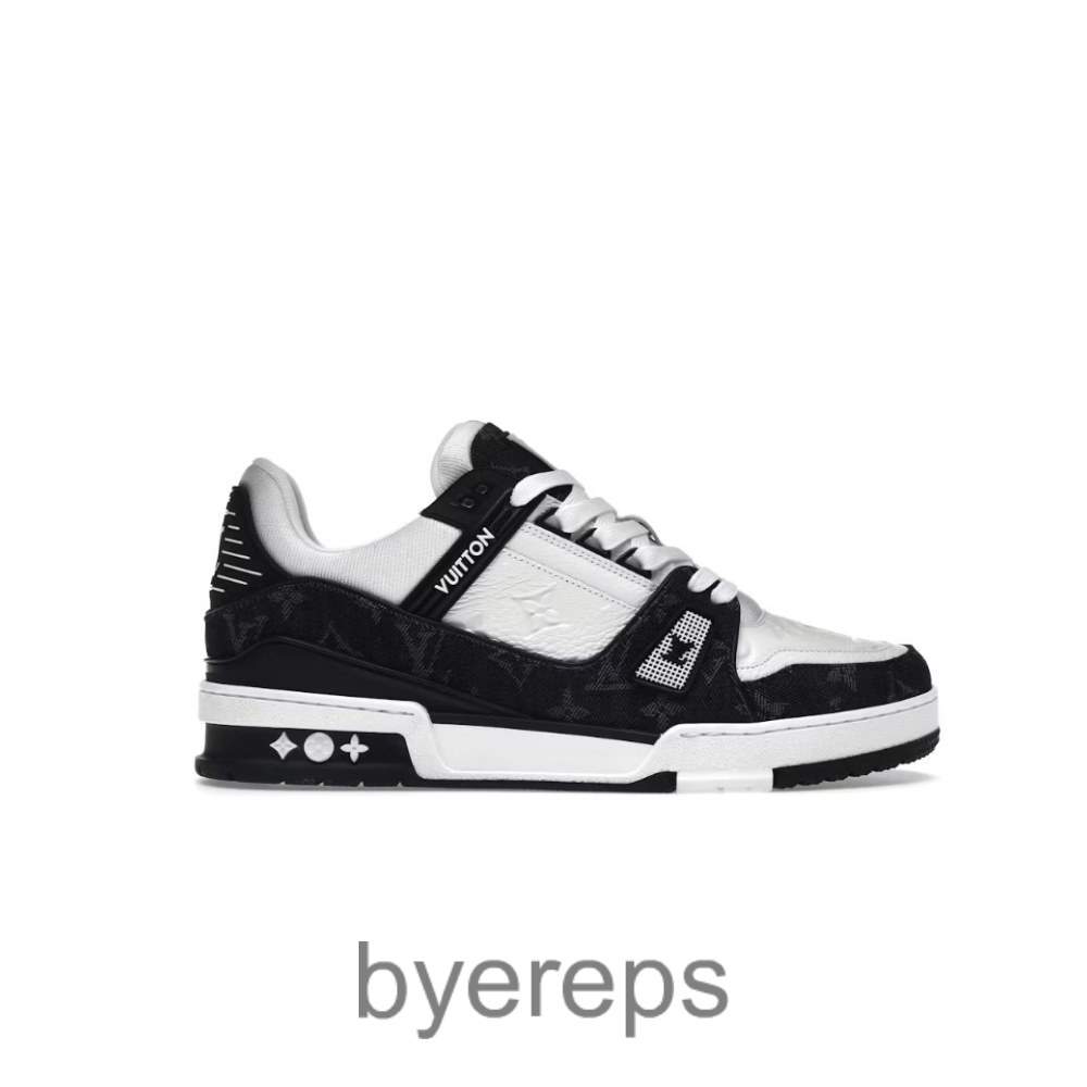 Trainer White Black