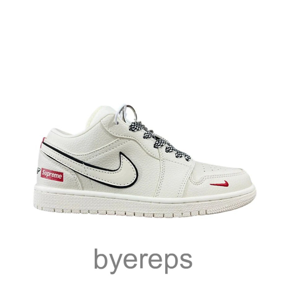 Air Jordan 1 Retro Low X Supreme White