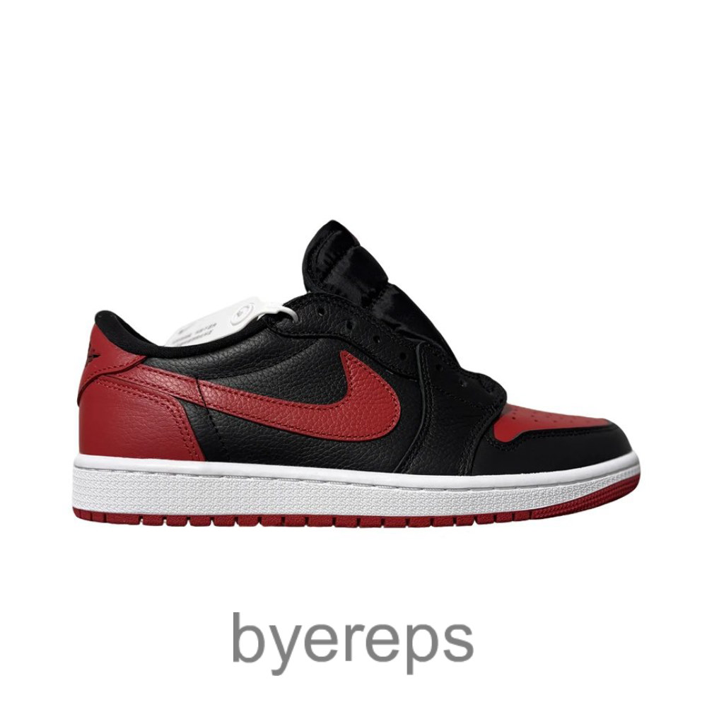 Air Jordan 1 Low OG Banned