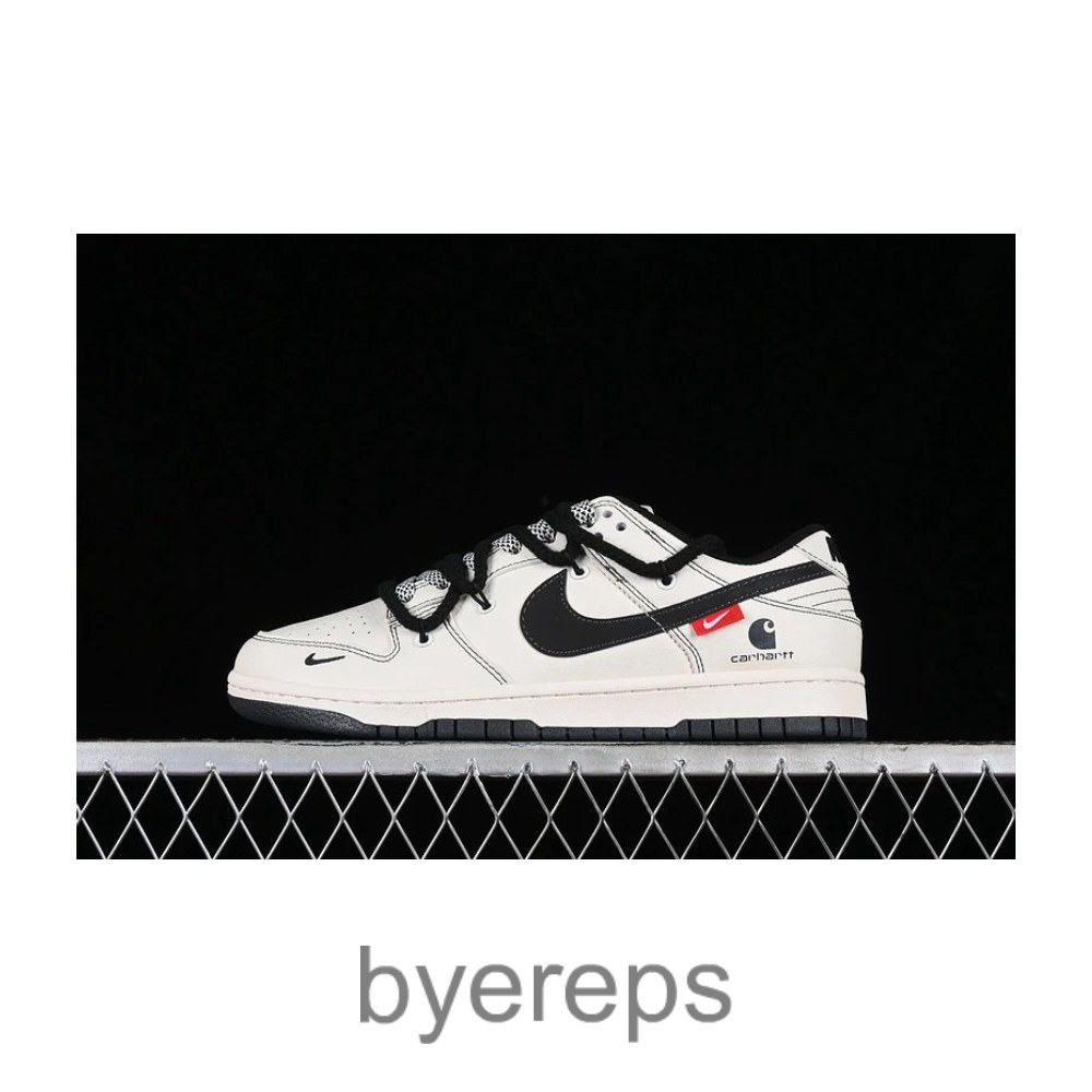 SB Dunk Low White/Black/Red