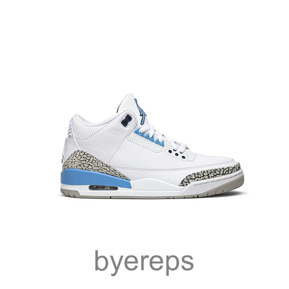 Air Jordan 3 Retro UNC