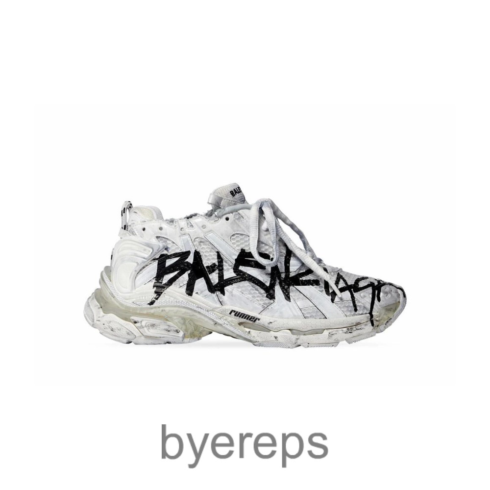 Runner Graffiti Sneaker In White And Black Mesh And Nylon