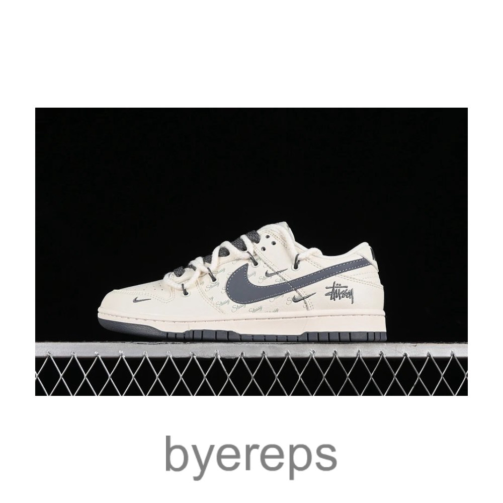 Stussy X SB Dunk Low Off White/Grey