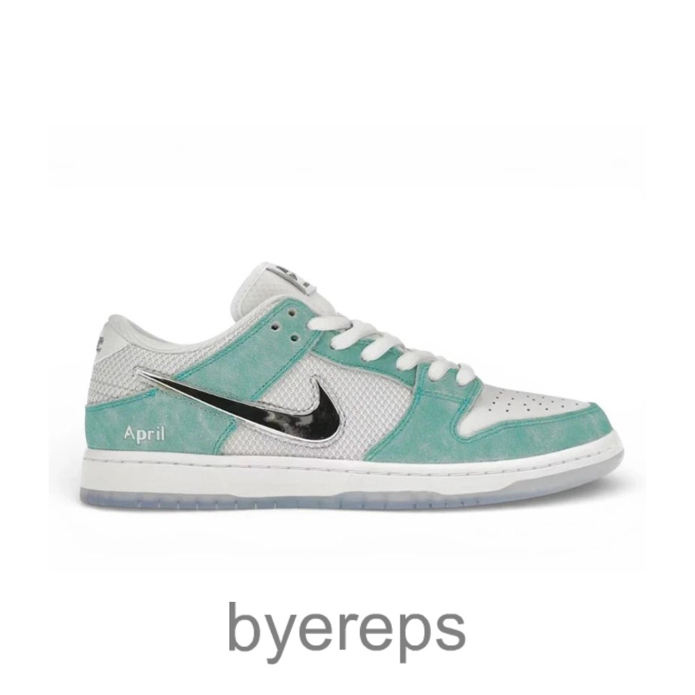 SB Dunk Low April Skateboards