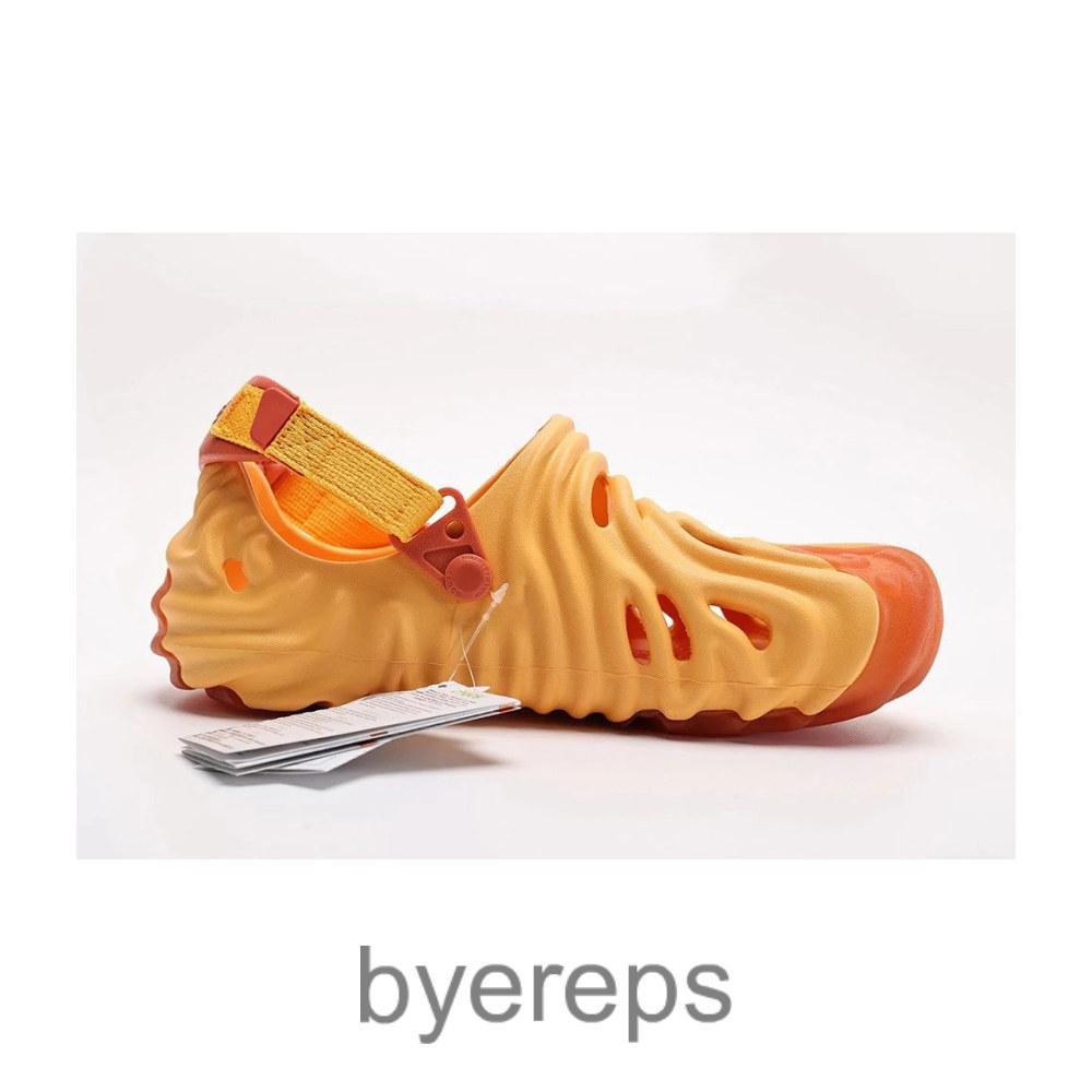 Cros Pollex Clog By Salehe Bembury Yoke