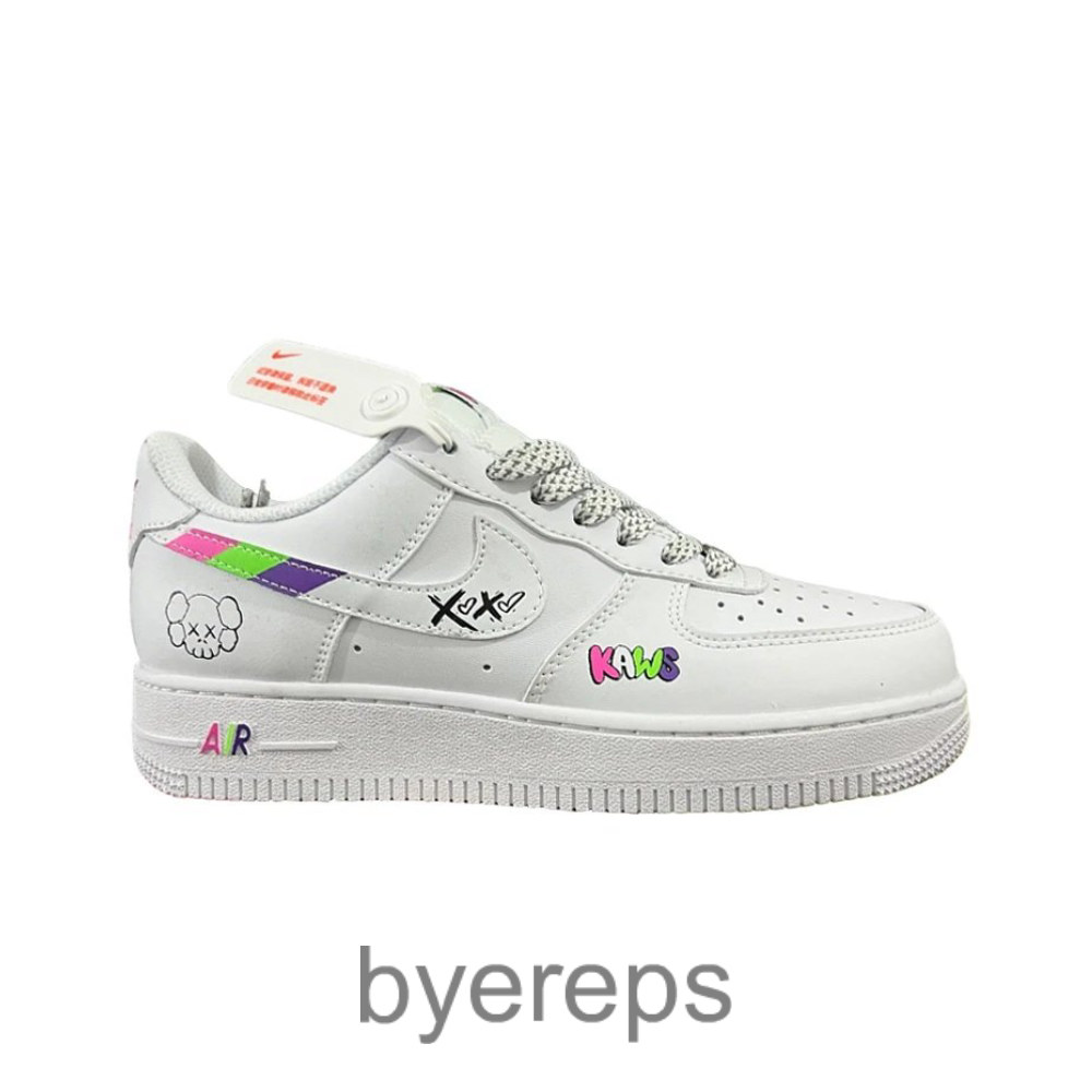 Air Force 1 Low '07 Kaws White